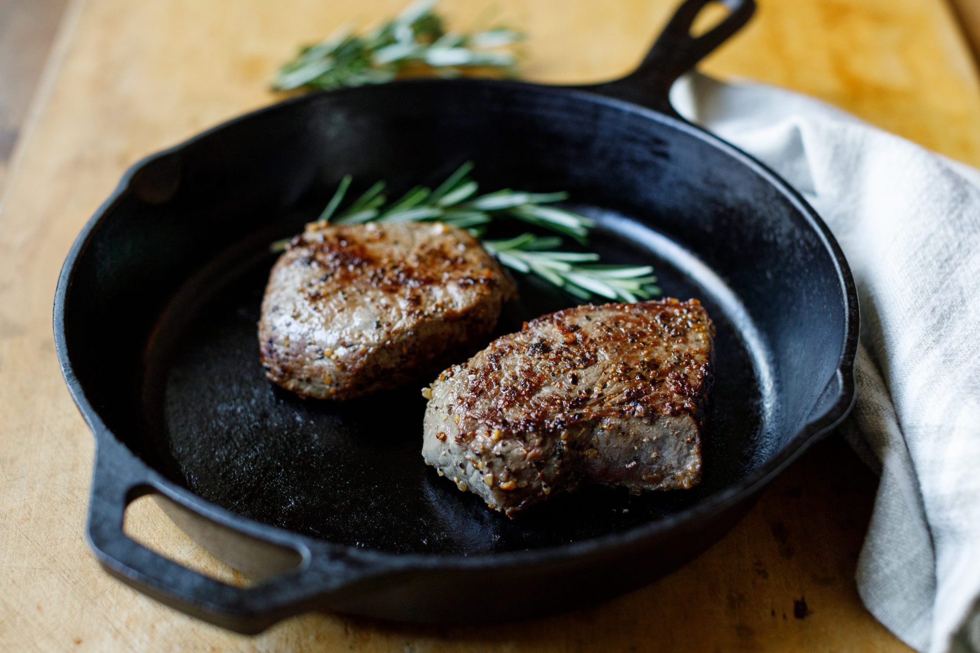 Sirloin Steak with Garlic Butter, Asparagus & Roasted Potatoes